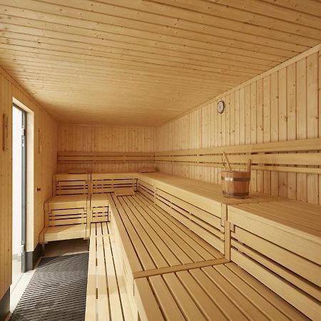 Reetland Am Meer - Premium Reetdachvilla Mit 3 Schlafzimmern, Sauna Und Kamin E24 Dranske Dış mekan fotoğraf